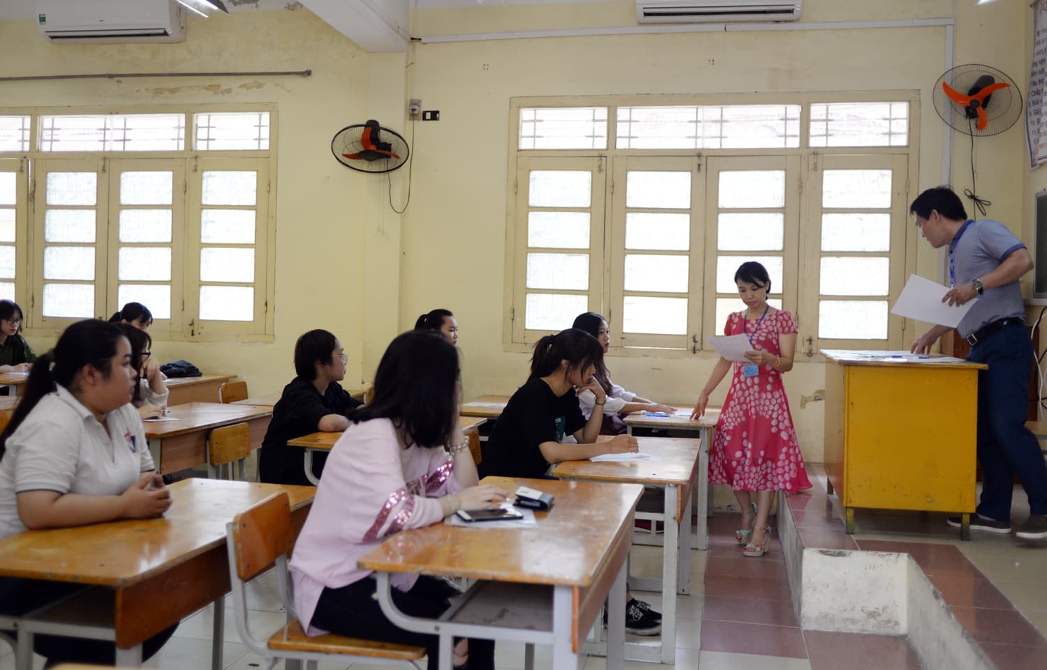 Hơn 912.000 thí sinh đến làm thủ tục dự thi