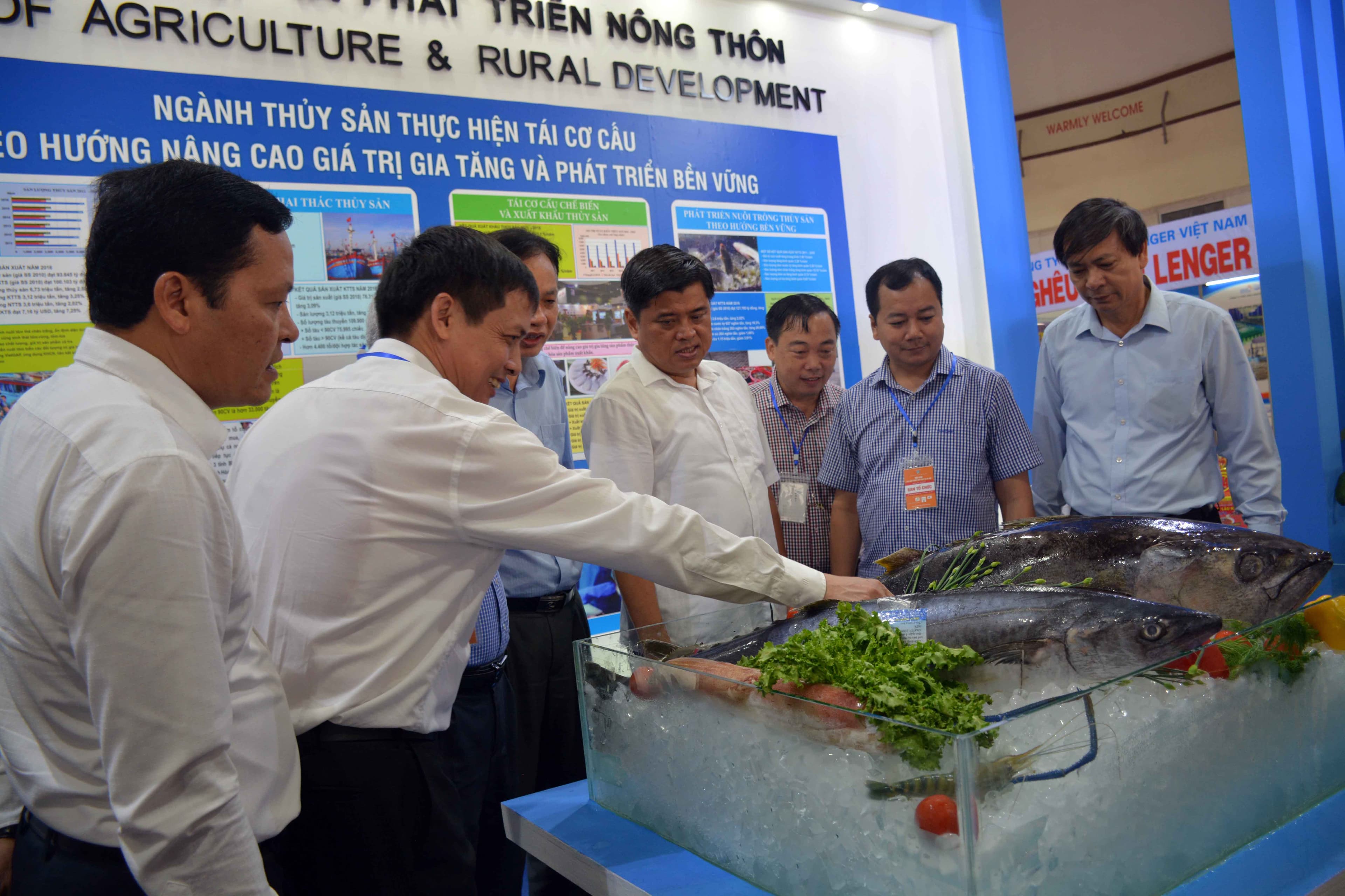 Khai mạc Hội chợ các sản phẩm thủy sản tại Hà Nội
