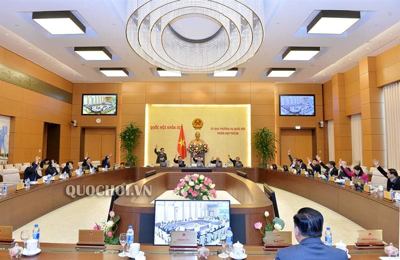 Ủy ban Thường vụ Quốc hội cho ý kiến về việc bổ sung kinh phí mua bù gạo dự trữ quốc gia và thuốc thú y dự trữ quốc gia
