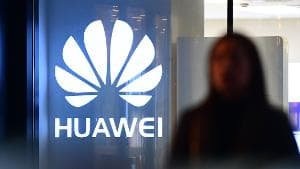 Cánh cửa đang đóng sầm lại với Huawei trên toàn thế giới