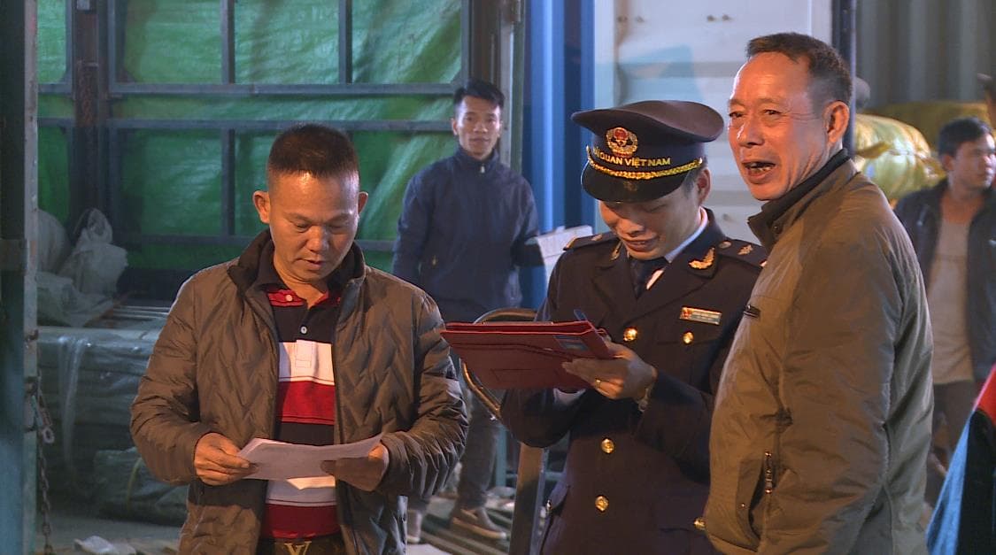 Tăng cường kiểm soát hàng hóa dịp Tết Nguyên đán