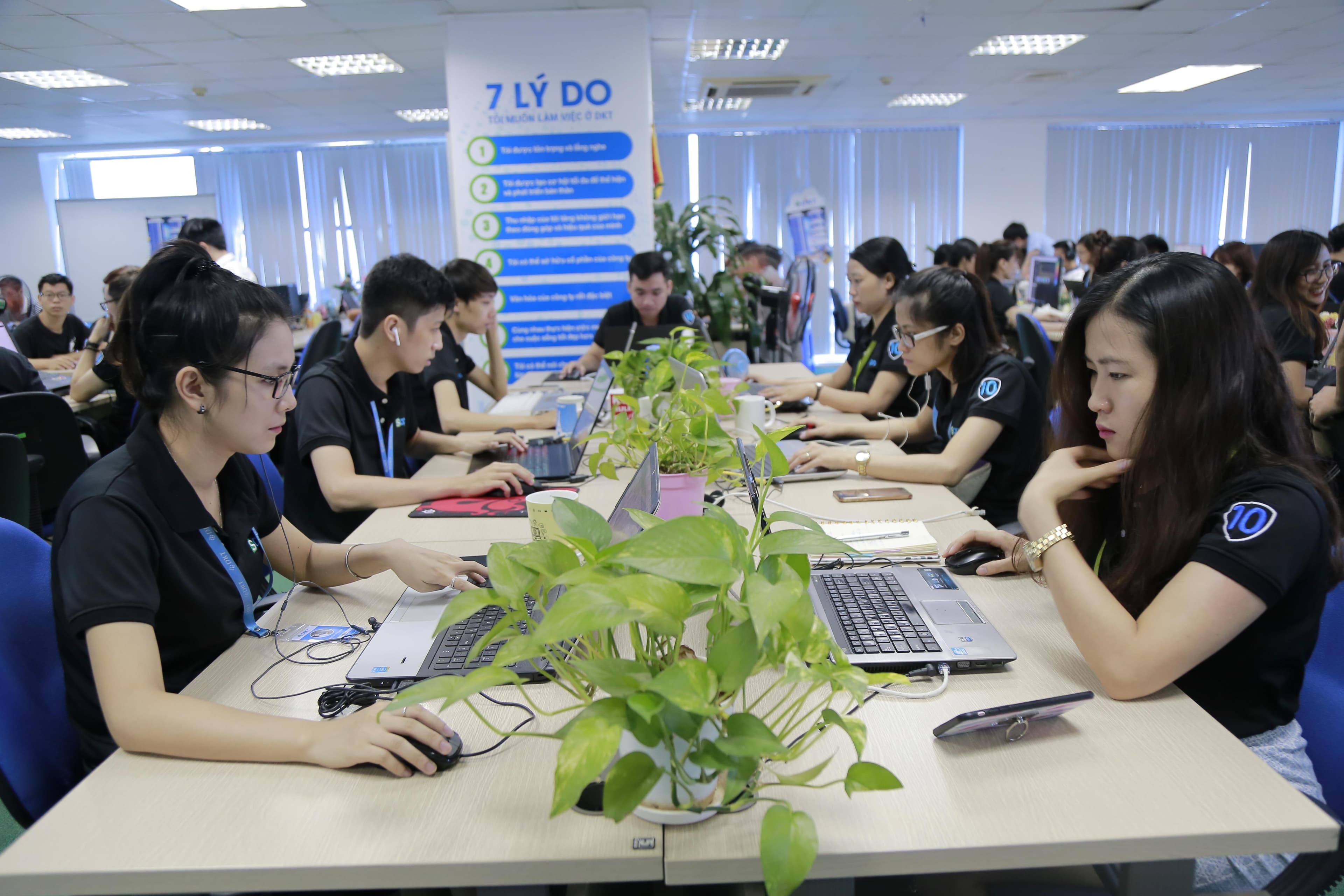 Cần chiến lược bứt phá