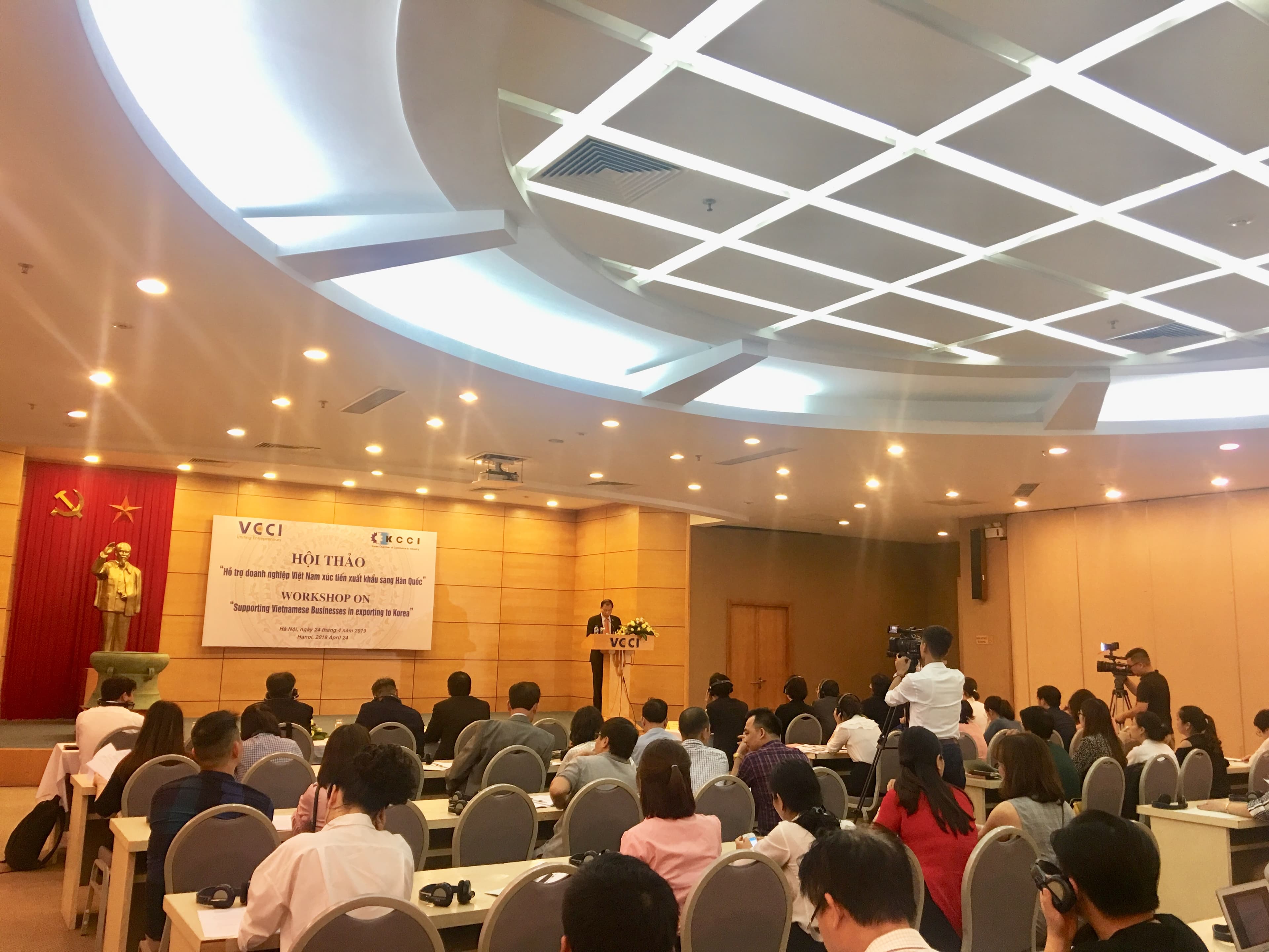 Hỗ trợ doanh nghiệp Việt Nam xúc tiến xuất khẩu sang Hàn Quốc