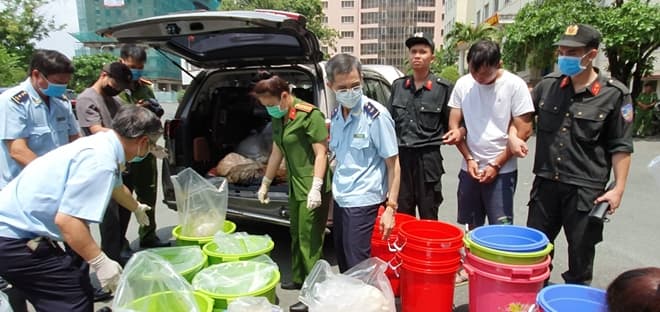 Bắt giữ nhóm người nước ngoài vận chuyển 500 kg ma túy tổng hợp tại Thành phố Hồ Chí Minh