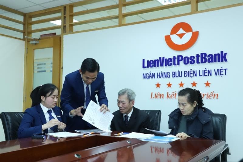 Đẩy mạnh cung cấp dịch vụ tài chính tới người nghỉ hưu