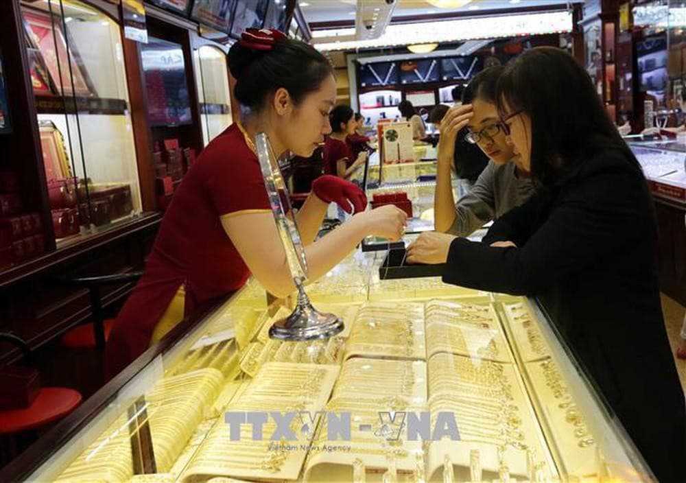 Giá vàng trong nước giảm nhẹ