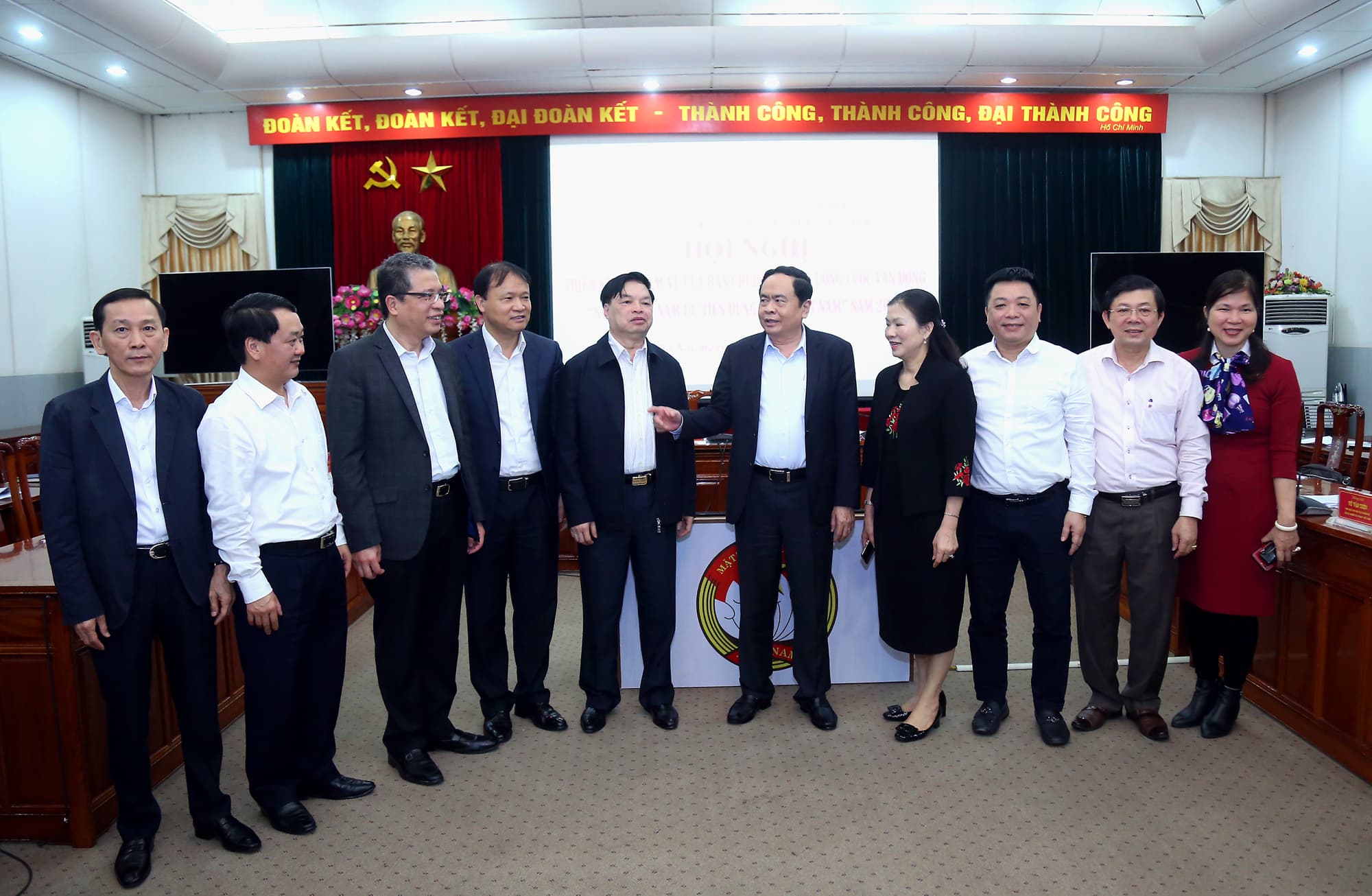 Hàng Việt Nam phải chiếm lĩnh thị trường trong nước và vươn ra thế giới