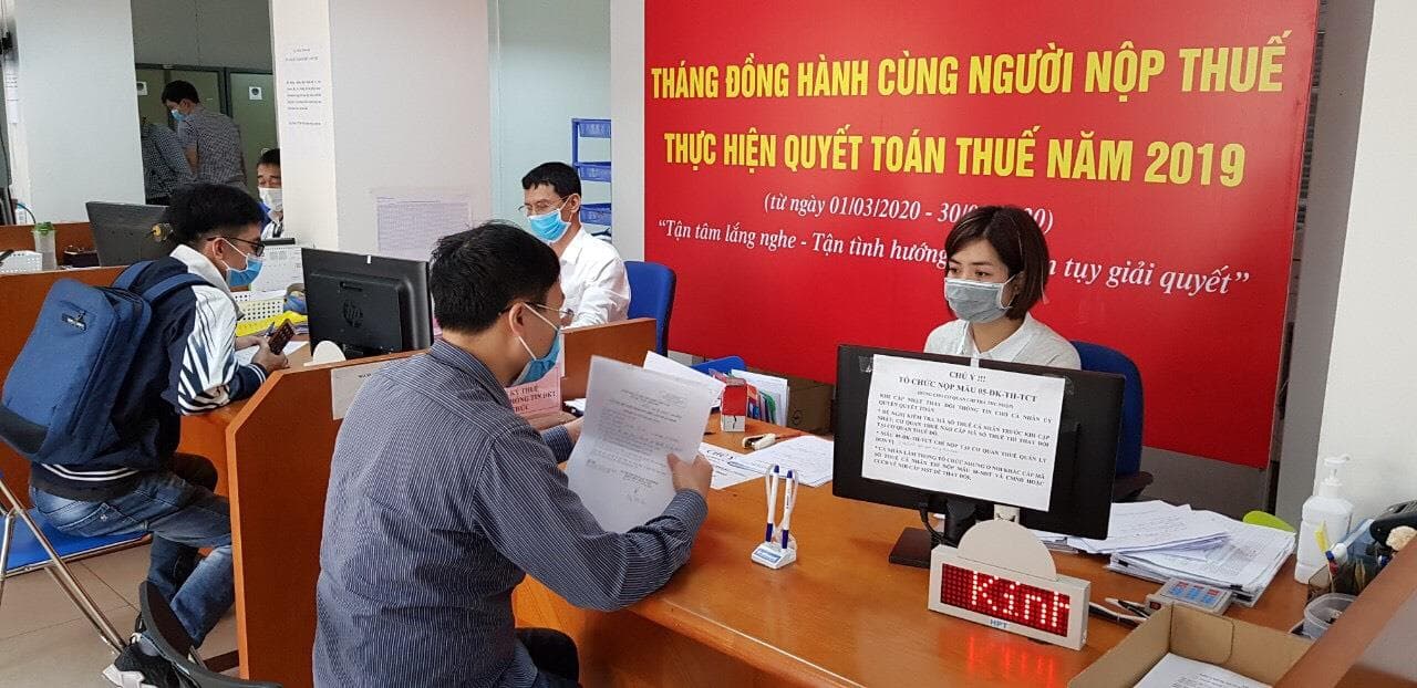 Miễn tiền chậm nộp thuế để hỗ trợ sản xuất, kinh doanh