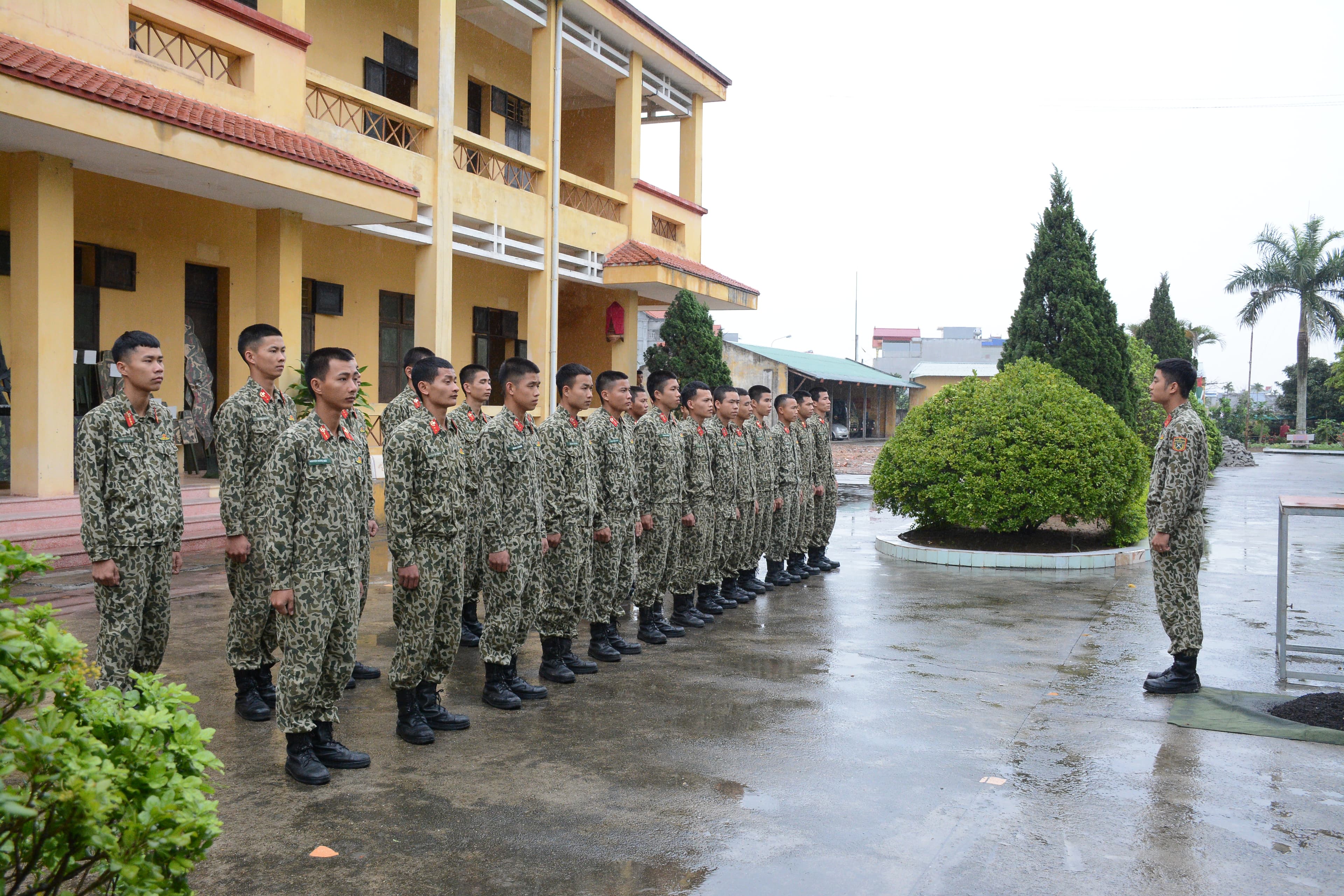 Luyện rèn bản lĩnh ở đơn vị chống khủng bố