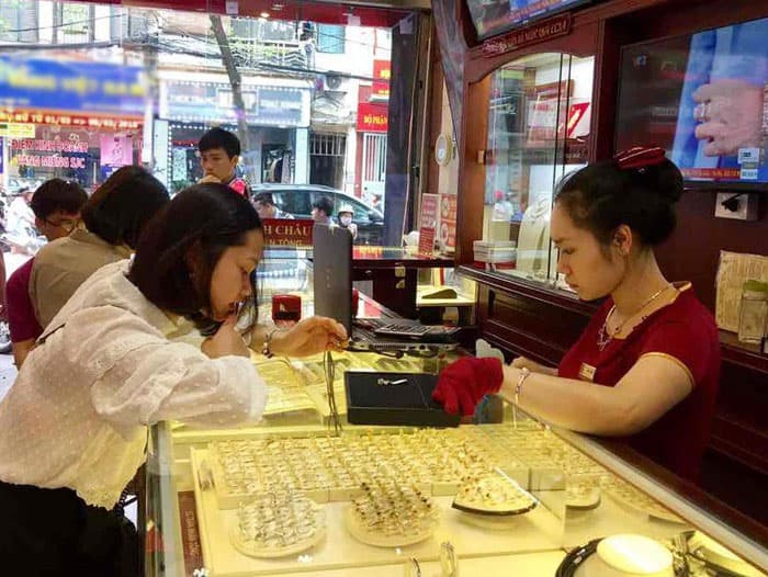 Chuyên gia nhận định: Giá vàng có thể giảm hơn nữa