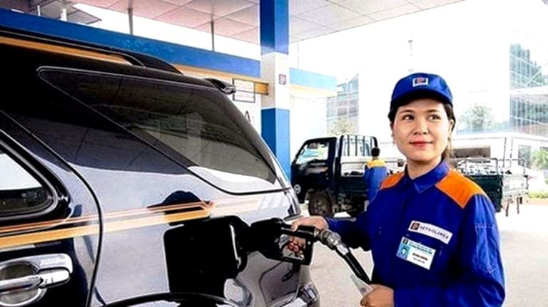 Giá xăng, dầu đồng loạt giảm mạnh