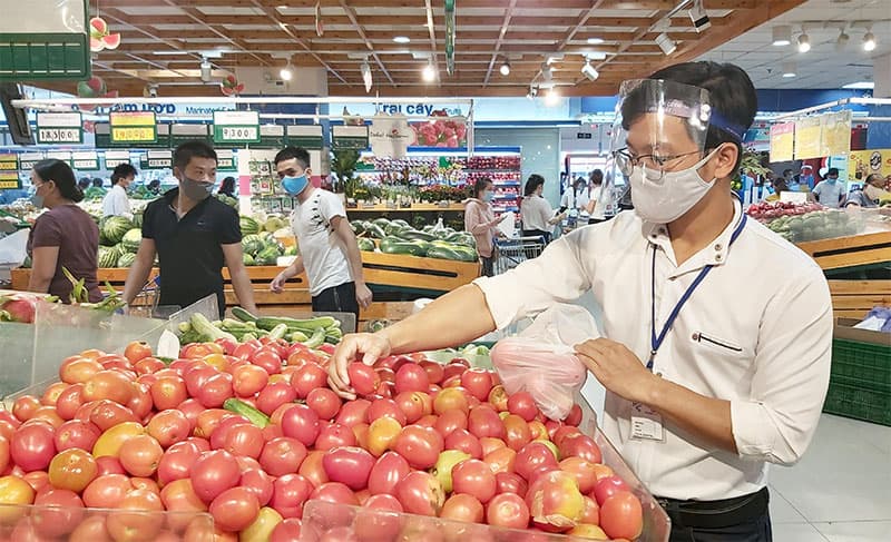 Giữ vững cung cầu, tăng lượng hàng thiết yếu