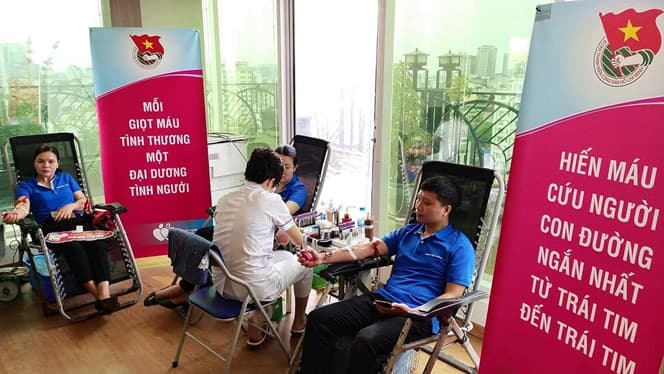 Đông đảo cán bộ, nhân viên Tập đoàn Bảo Việt tham gia hiến máu tình nguyện