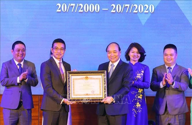 Thủ tướng Chính phủ Nguyễn Xuân Phúc dự kỷ niệm 20 năm hoạt động thị trường chứng khoán Việt Nam