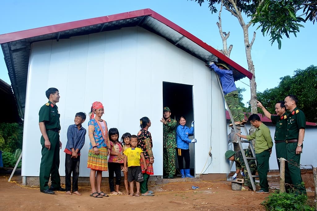 Xây mái ấm cho đồng bào nơi biên cương