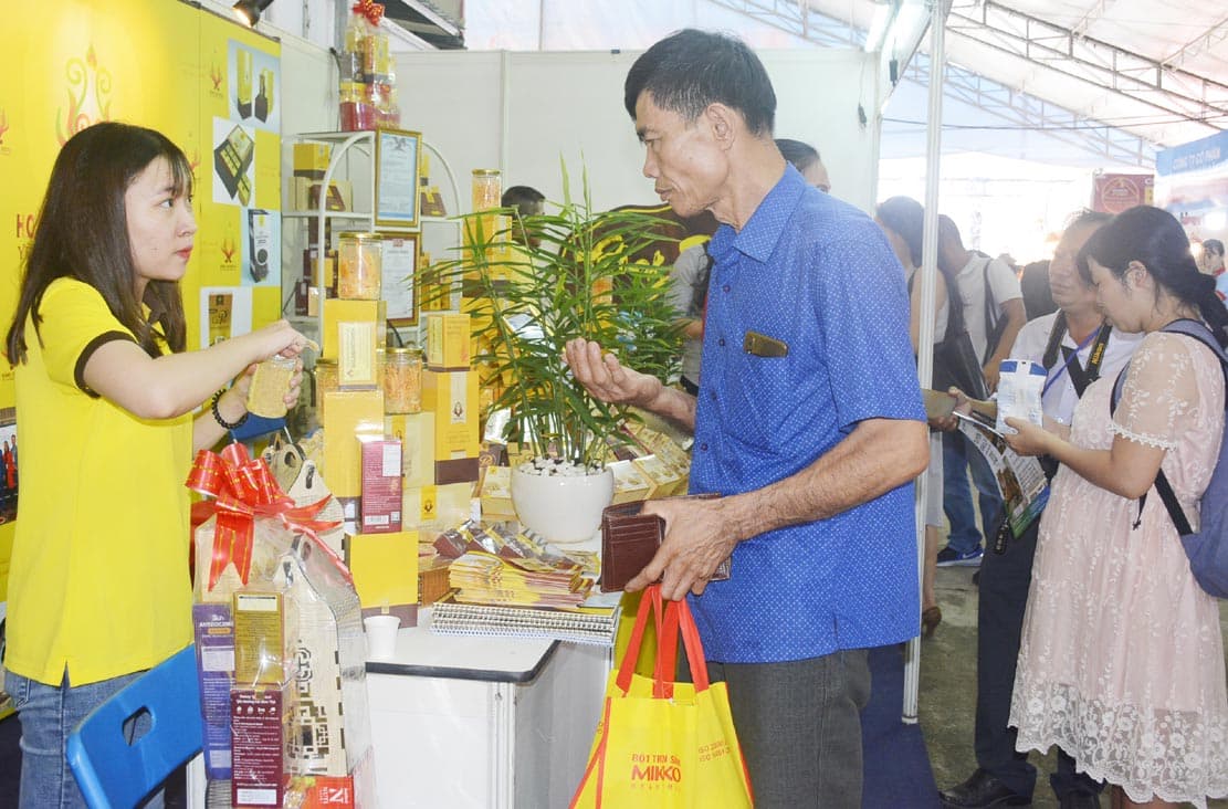 Hợp tác thương mại, bình ổn thị trường dịp cuối năm