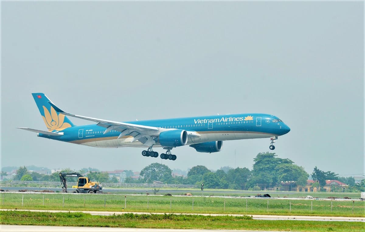 Vietnam Airlines vào top 10 thương hiệu mạnh nhất Việt Nam