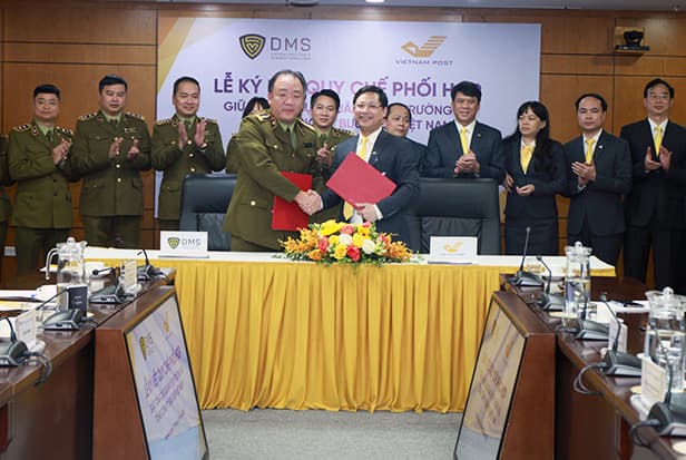 Phối hợp kiểm tra, xử lý đối với hàng hóa kinh doanh gửi qua đường bưu điện