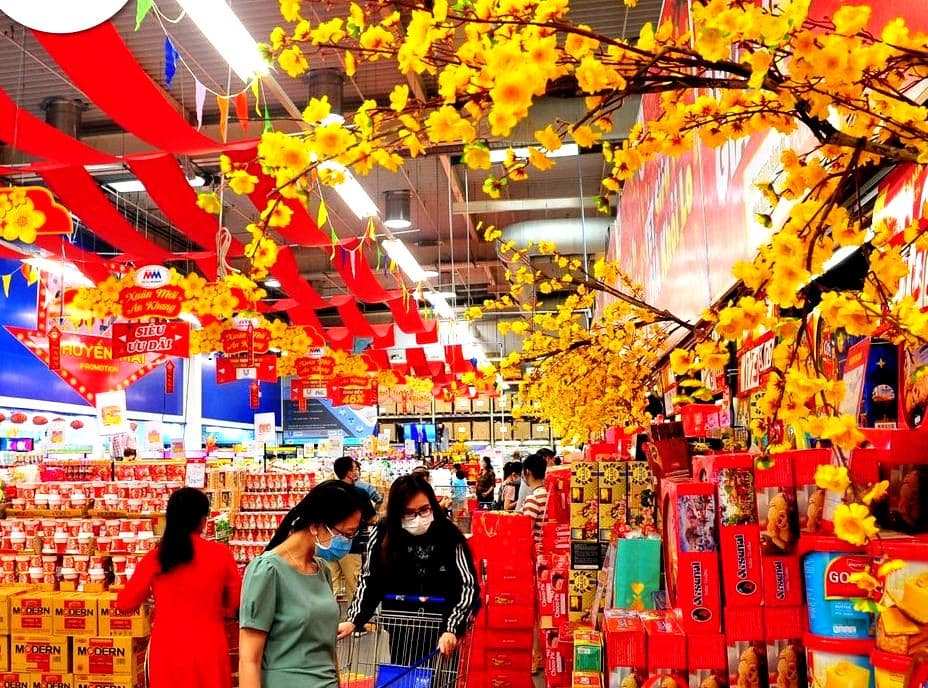 Hàng Tết: Không thiếu, không tăng giá