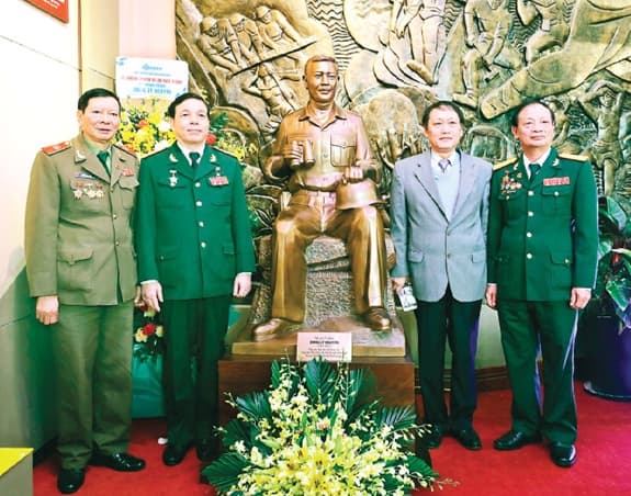Tâm huyết của người anh hùng