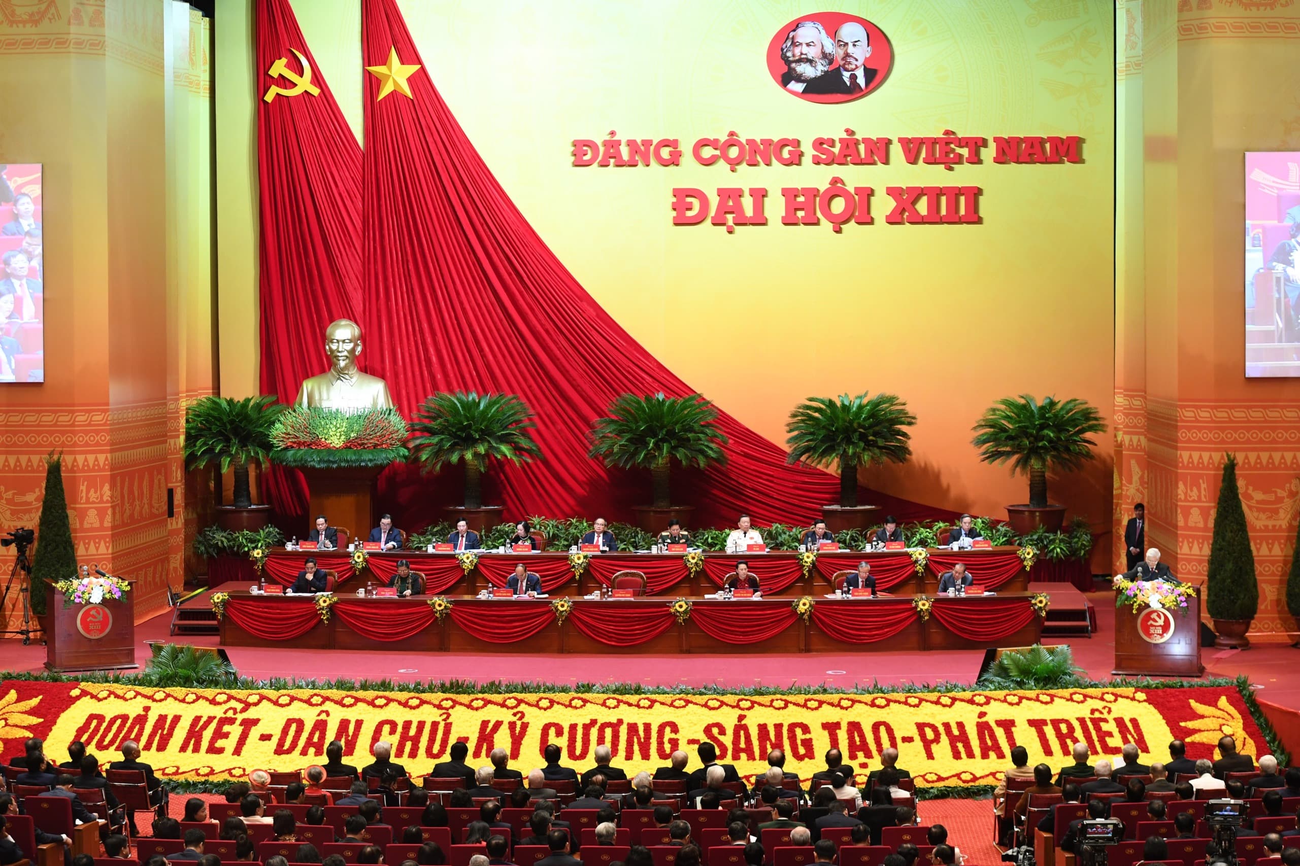 Bài 3: Cải thiện môi trường pháp lý, nâng cao trách nhiệm công dân về thực hiện quyền tự do ngôn luận (Tiếp theo và hết)