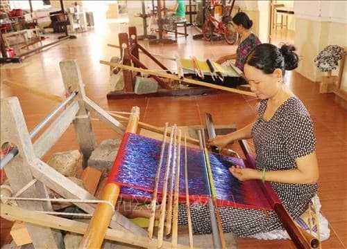 Bảo tồn, phát triển nghề truyền thống