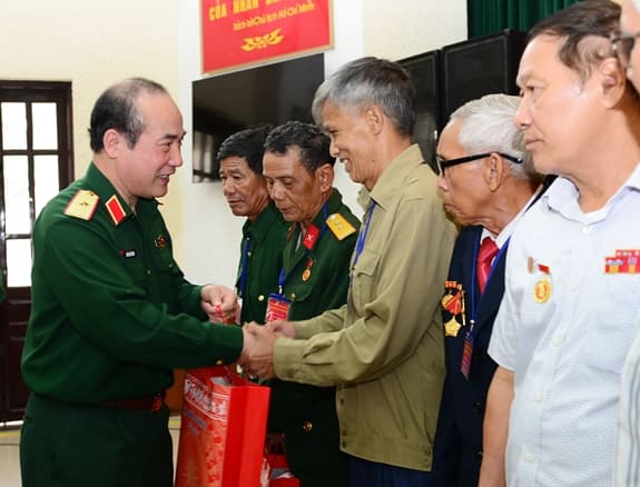 Công tác chính sách tạo động lực mạnh mẽ xây dựng quân đội tiến lên hiện đại