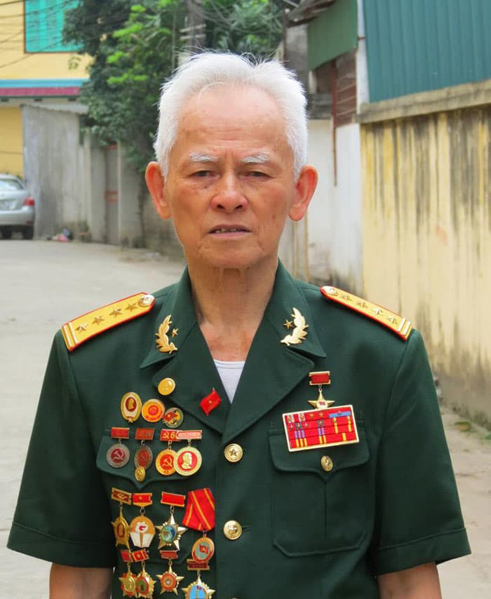 Anh hùng Phùng Văn Khầu, người lính nhất mực trung thành đã ra đi!