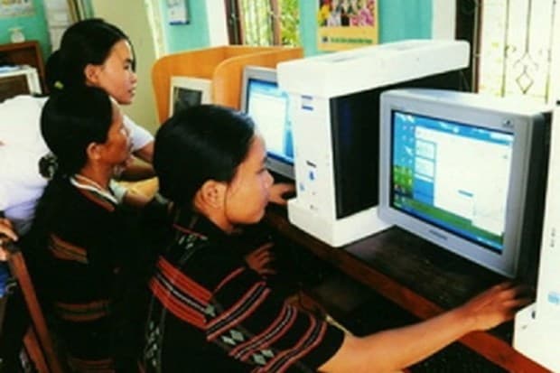 Đẩy mạnh ứng dụng công nghệ thông tin cho đồng bào dân tộc thiểu số