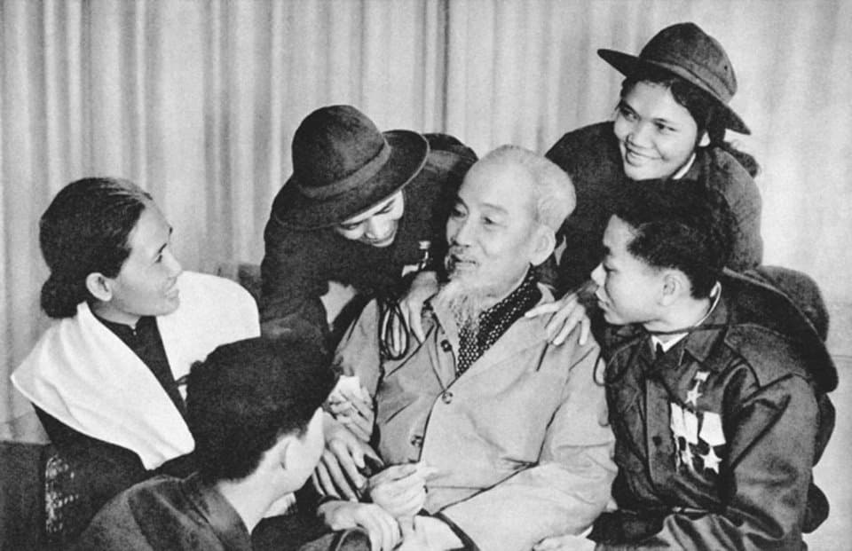 21-9-1954: Bác Hồ động viên đồng bào miền Nam tập kết ra Bắc