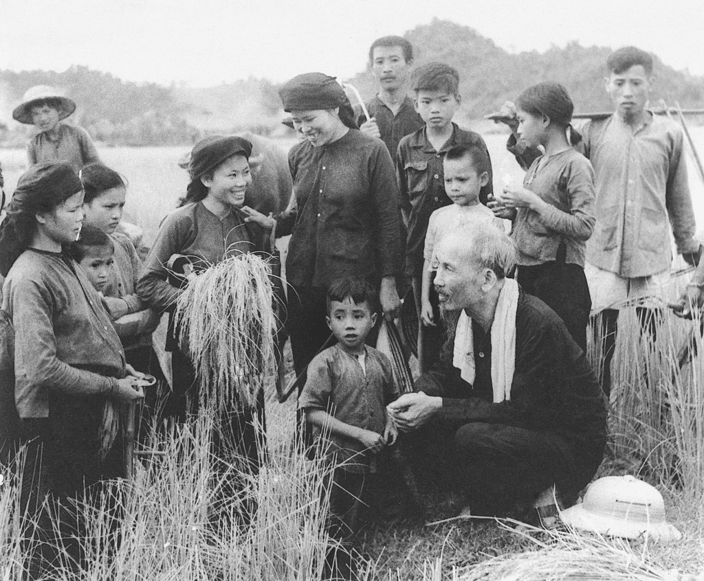 28-9-1945: Bác Hồ kêu gọi “sẻ cơm nhường áo”