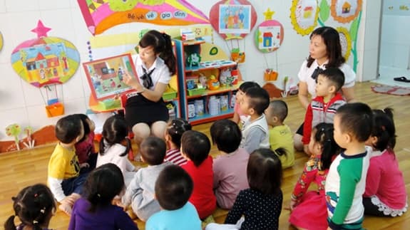 Hà Nội nằm trong tốp đầu về đạt chuẩn phổ cập giáo dục mầm non cho trẻ 5 tuổi