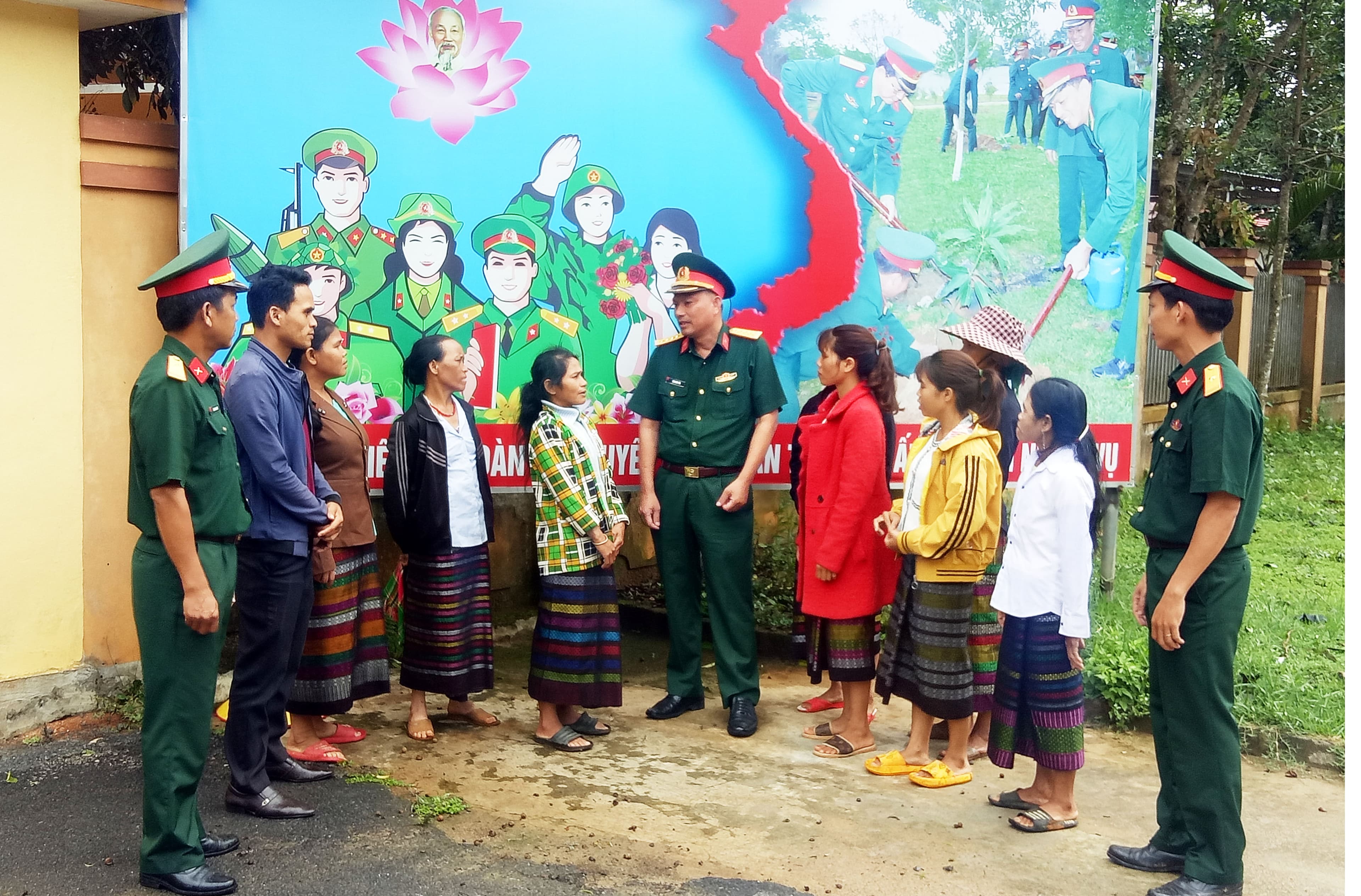 Nghĩa tình của bộ đội “ba ba bảy”