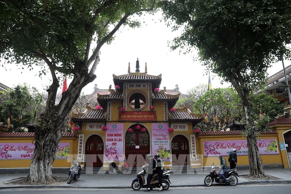 Trình tự, thủ tục giải thể cơ sở đào tạo tôn giáo theo quyết định của tổ chức tôn giáo được quy định như thế nào?