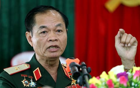 Thiếu tướng Hoàng Kiền nặng tình với đất nước Triệu voi