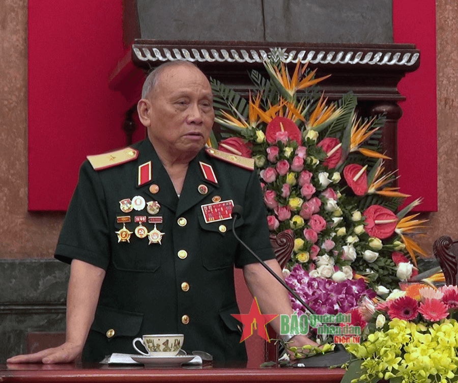 Kỷ niệm với Thiếu tướng Võ Sở