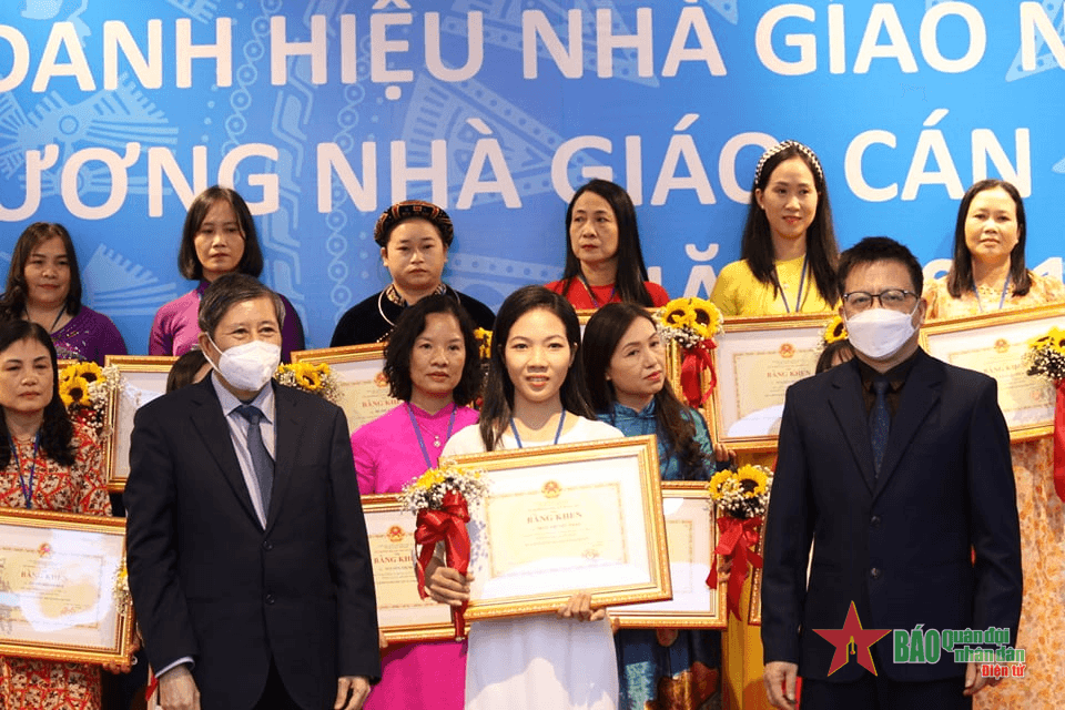 Vinh danh các nhà giáo, cán bộ quản lý tiêu biểu năm 2021
