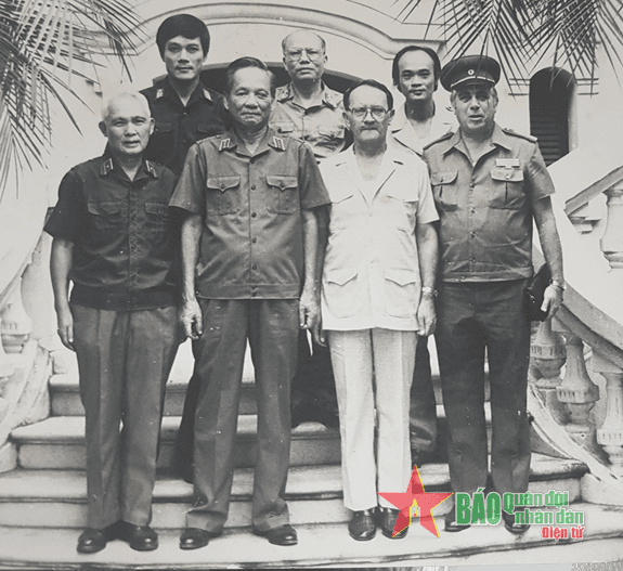 Trung tướng Vũ Xuân Vinh: “Chuyên môn tốt chưa đủ mà còn cần phải giỏi”