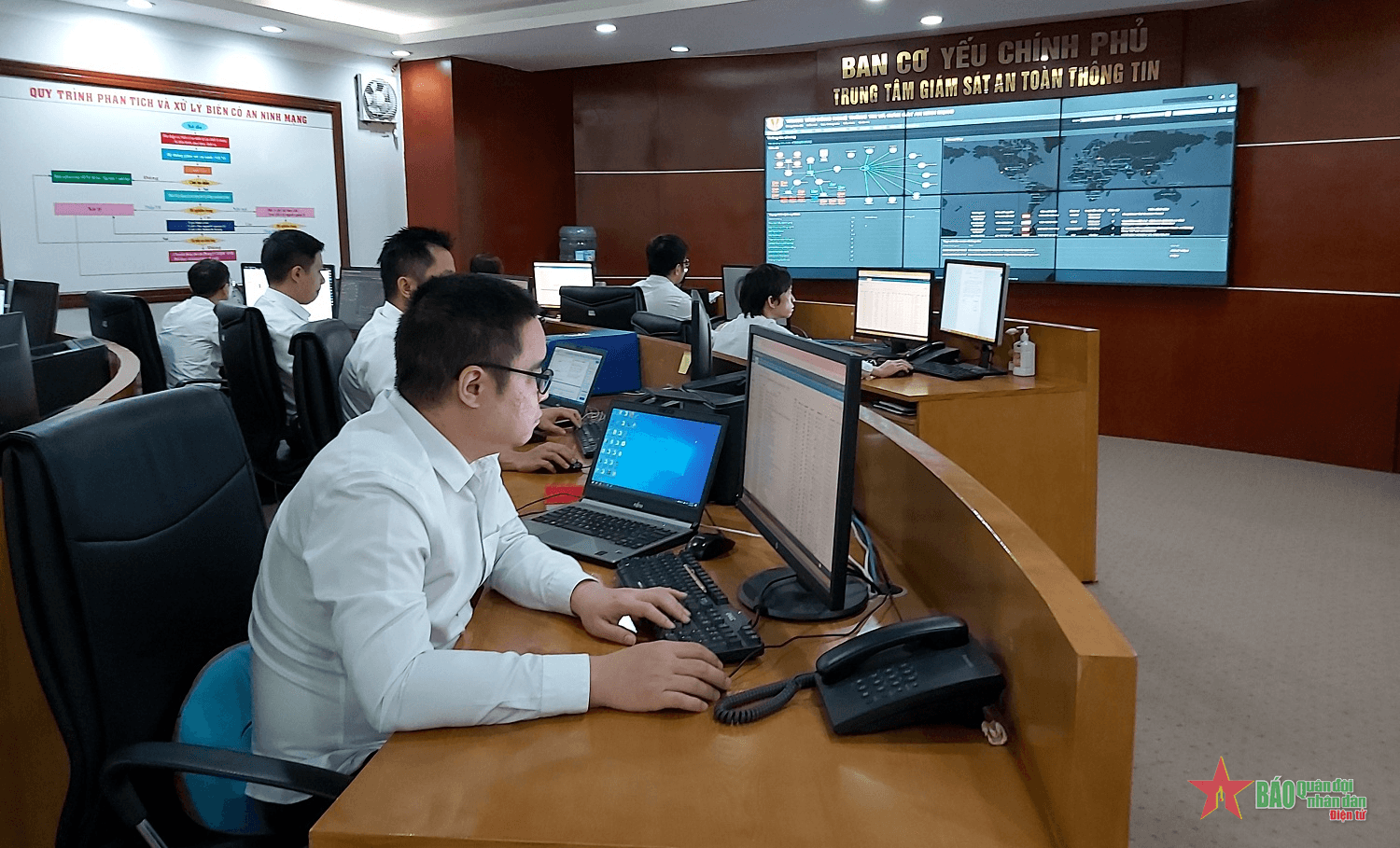 Đẩy mạnh phổ cập an toàn thông tin mạng