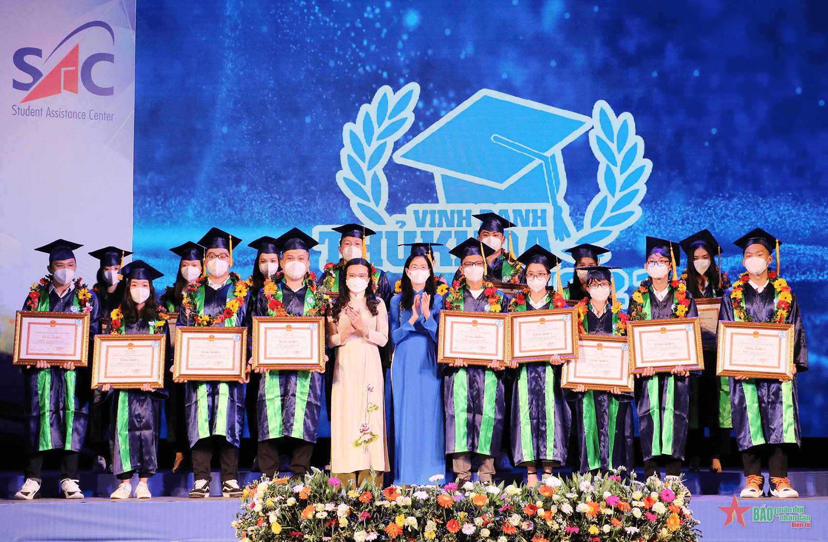 Thành phố Hồ Chí Minh vinh danh 79 thủ khoa năm 2021