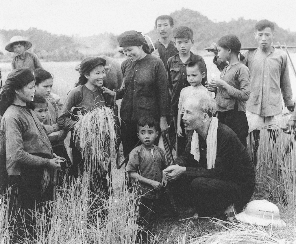 Ngày 16-12-1977: Ngày truyền thống Sư đoàn 302, Quân khu 7