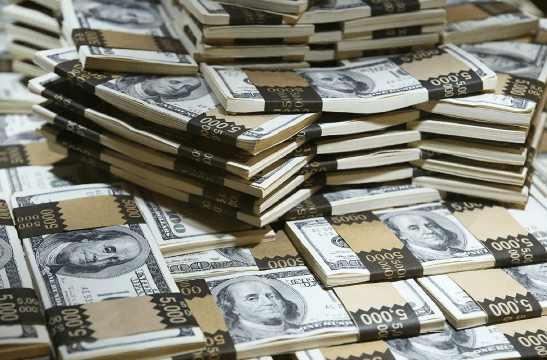 Tỷ giá USD hôm nay 13-12: USD sẽ giảm? Bitcoin phục hồi đạt hơn 50.300 USD