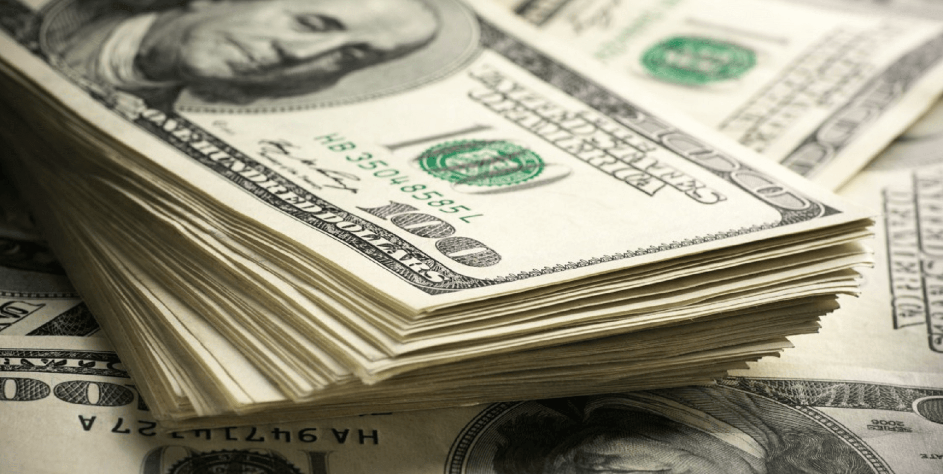 Tỷ giá USD hôm nay 17-12: Đồng USD lao dốc, giá bitcoin biến động nhẹ đạt hơn 47.700 USD