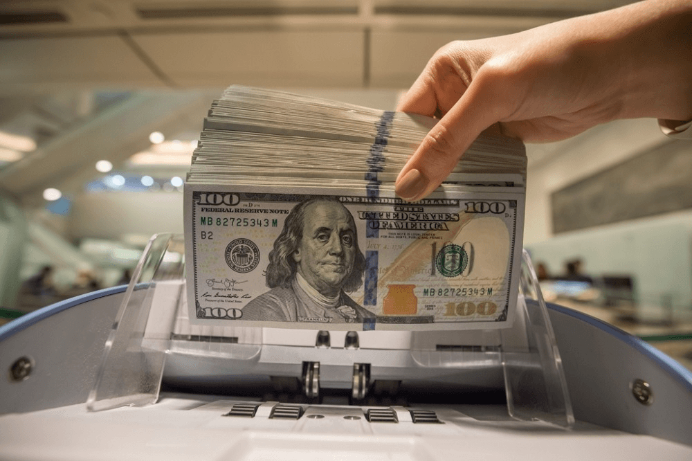 Tỷ giá USD hôm nay 29-12: Đồng USD tiếp đà tăng, giá bitcoin đảo chiều lao dốc còn hơn 47.600 USD