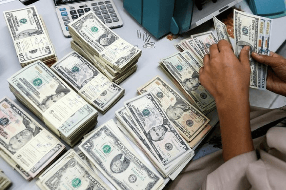 Tỷ giá USD hôm nay 2-1: Đồng USD đảo chiều giảm đầu năm mới, bitcoin "xập xình" quanh ngưỡng 47.000 USD