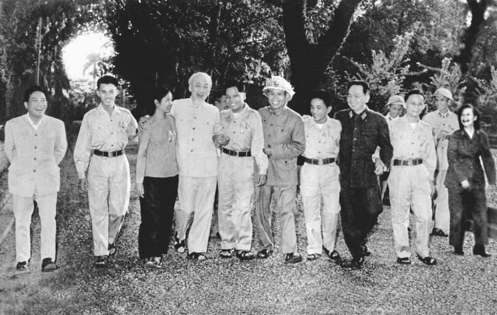 Ngày 14-1-1976: Ngày thành lập Trường Sĩ quan Chính trị