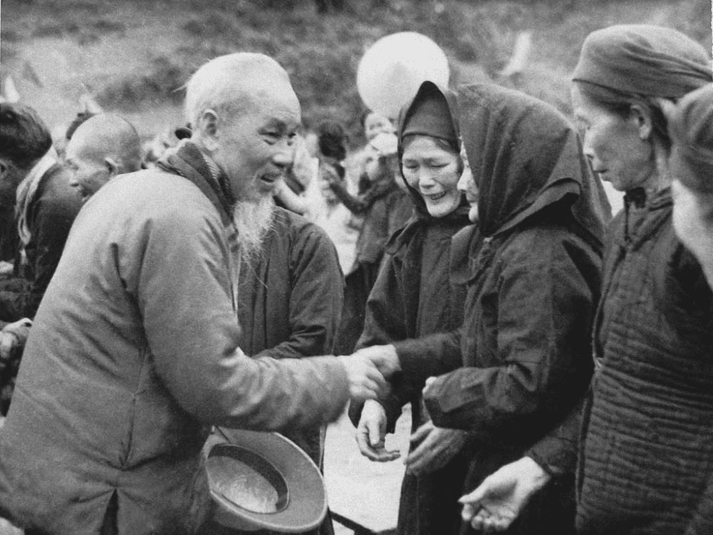 Ngày 22-1-1968: Bác Hồ gửi thư khen quân dân Việt Bắc