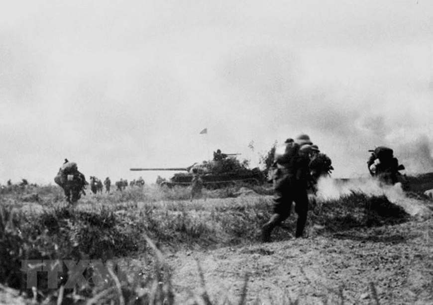 Ngày 16-1-1951: Ngày truyền thống Sư đoàn 320 (Quân đoàn 3) và Sư đoàn 390 (Quân đoàn 1)