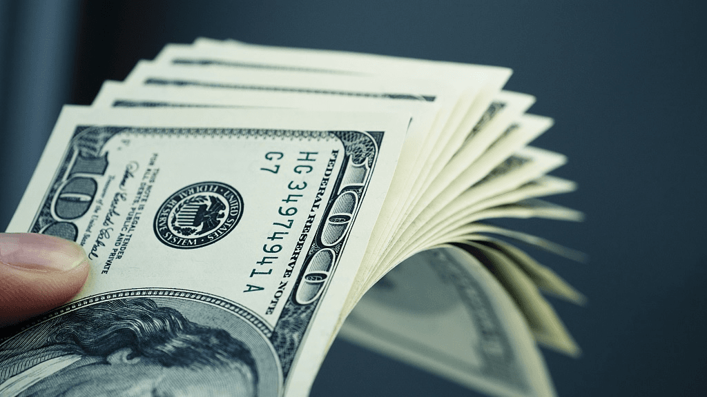 Tỷ giá USD hôm nay 13-1: Đồng USD “rớt” thảm hại, bitcoin tiếp đà tăng đạt hơn 43.800 USD