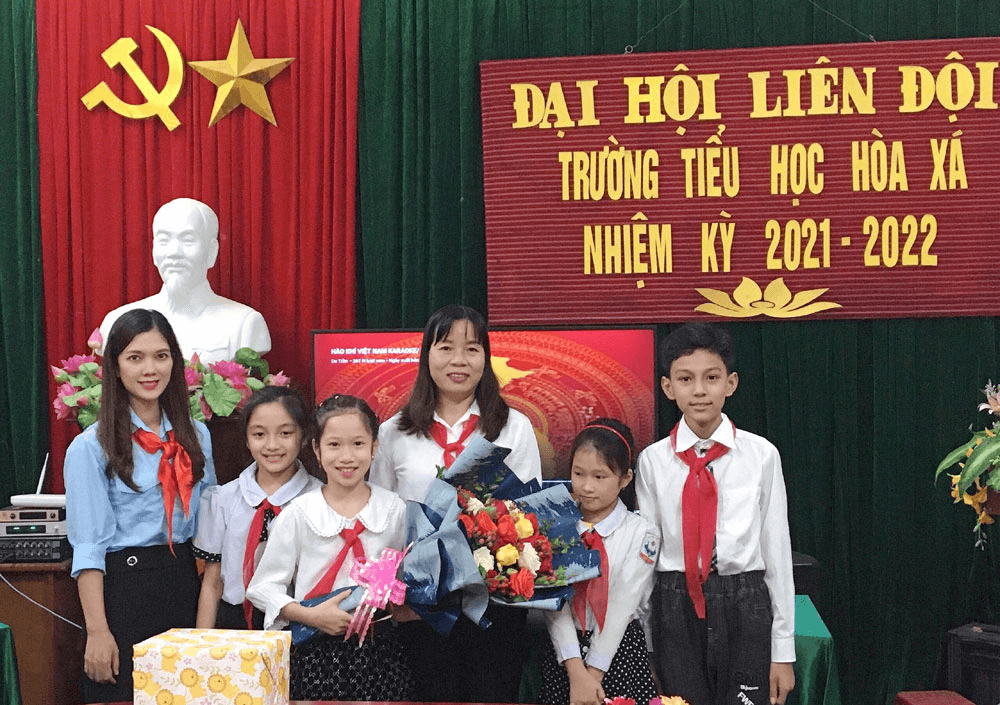 “Bông hoa nhỏ” ở mái trường Hòa Xá